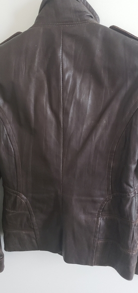Danier leather jacket - Picture 2 of 7